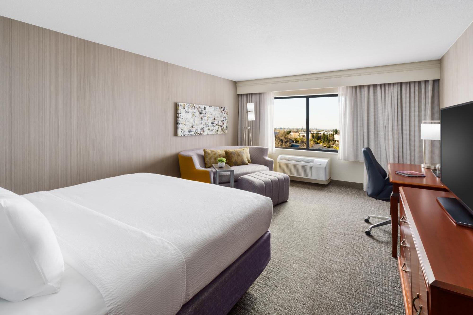 Courtyard By Marriott Roseville Galleria Mall/Creekside Ridge Drive Екстер'єр фото