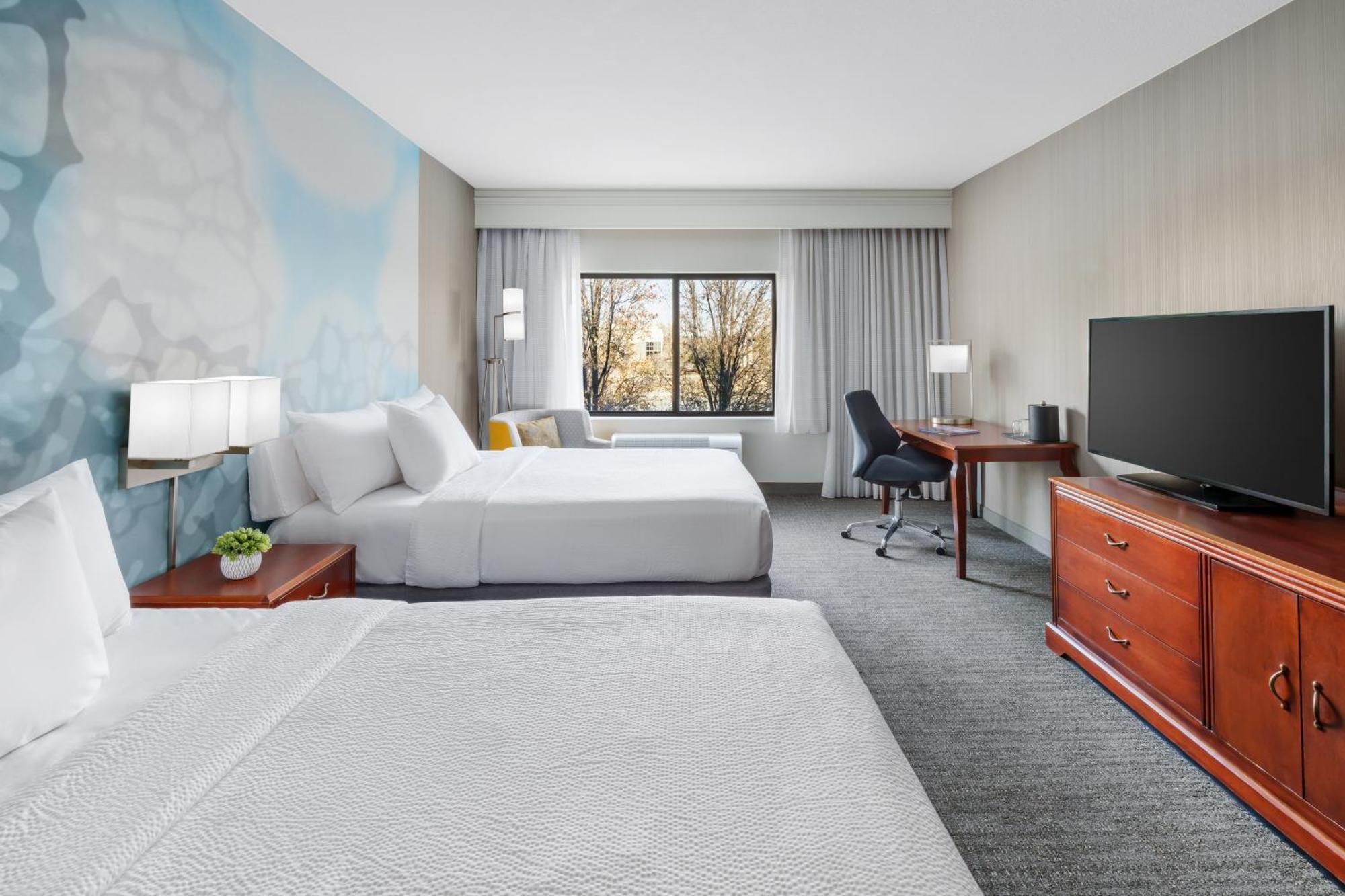 Courtyard By Marriott Roseville Galleria Mall/Creekside Ridge Drive Екстер'єр фото