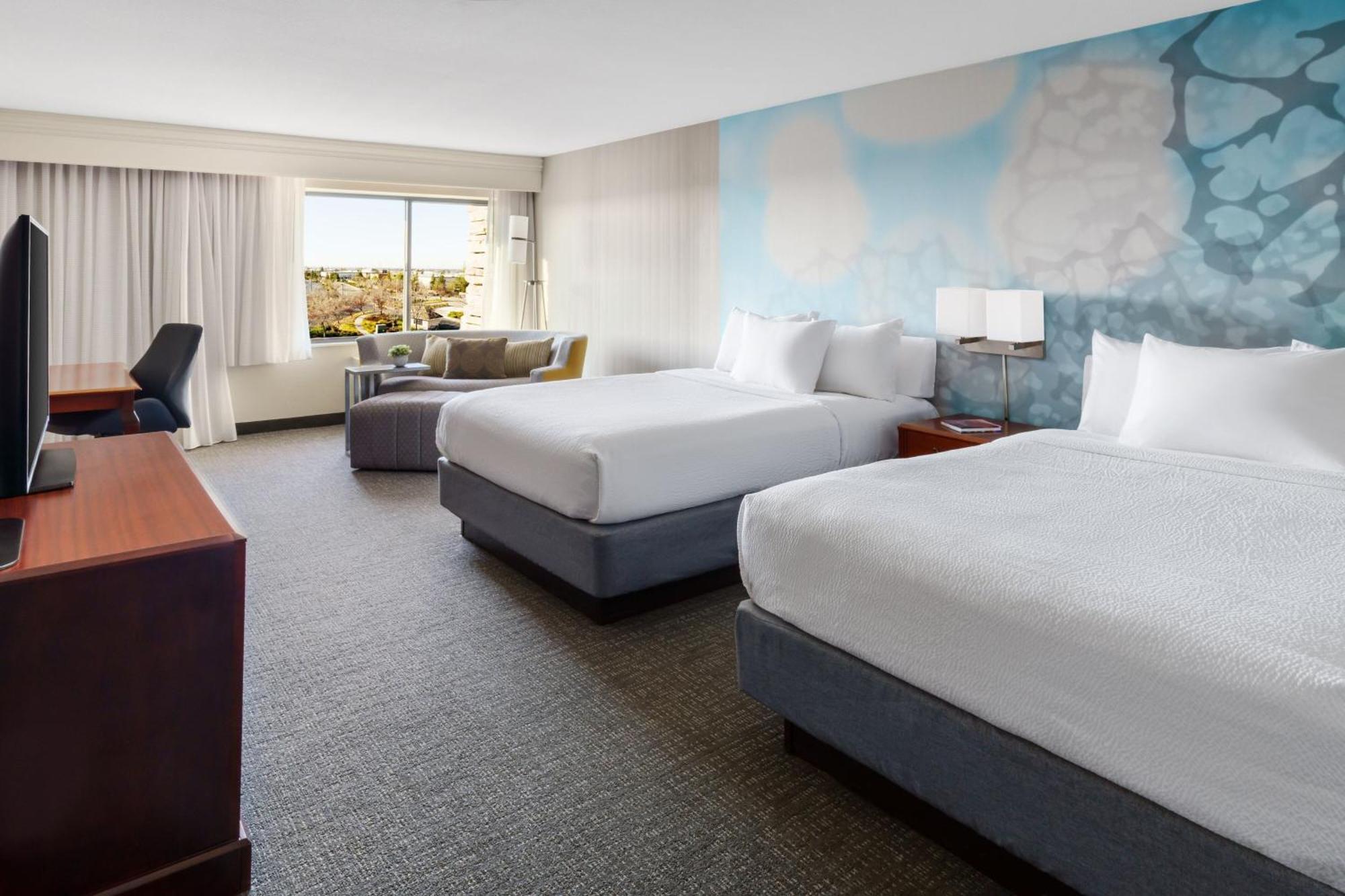 Courtyard By Marriott Roseville Galleria Mall/Creekside Ridge Drive Екстер'єр фото