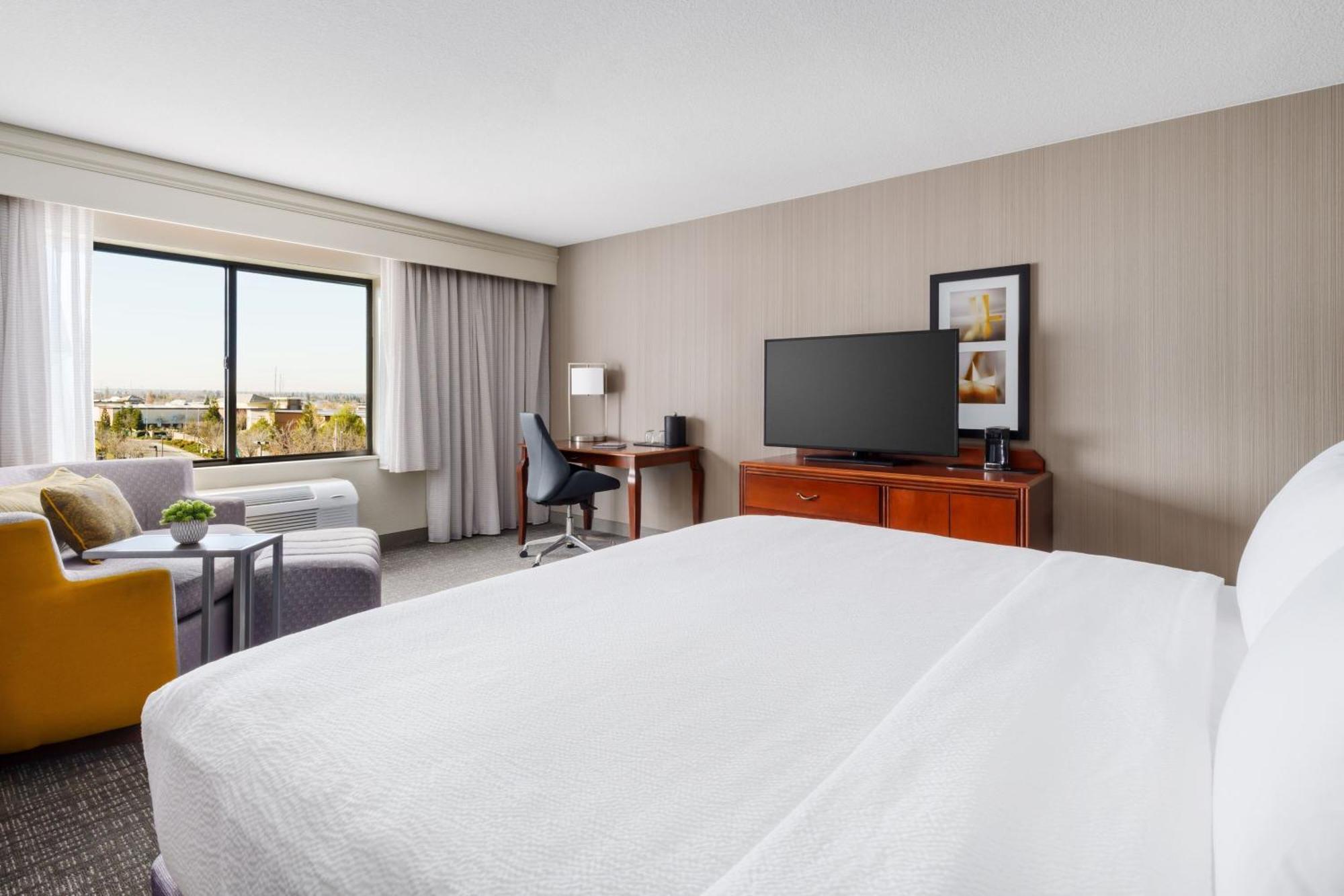 Courtyard By Marriott Roseville Galleria Mall/Creekside Ridge Drive Екстер'єр фото