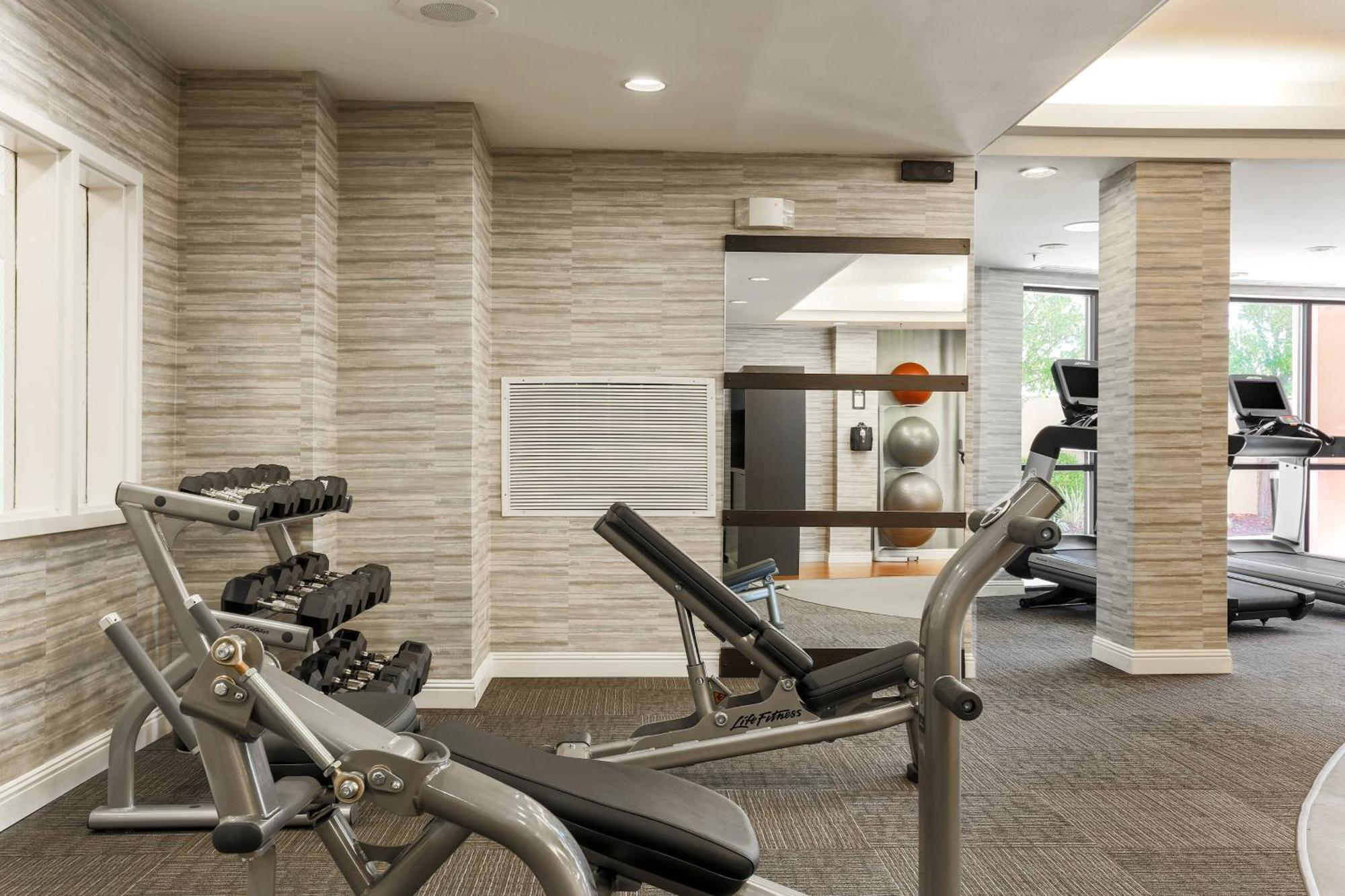 Courtyard By Marriott Roseville Galleria Mall/Creekside Ridge Drive Екстер'єр фото