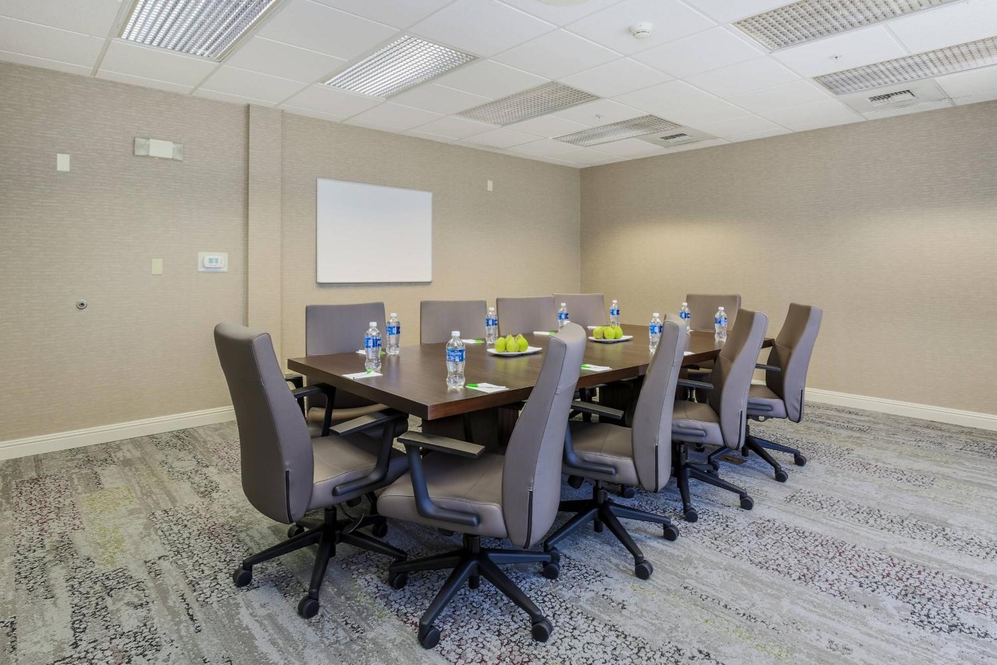 Courtyard By Marriott Roseville Galleria Mall/Creekside Ridge Drive Екстер'єр фото