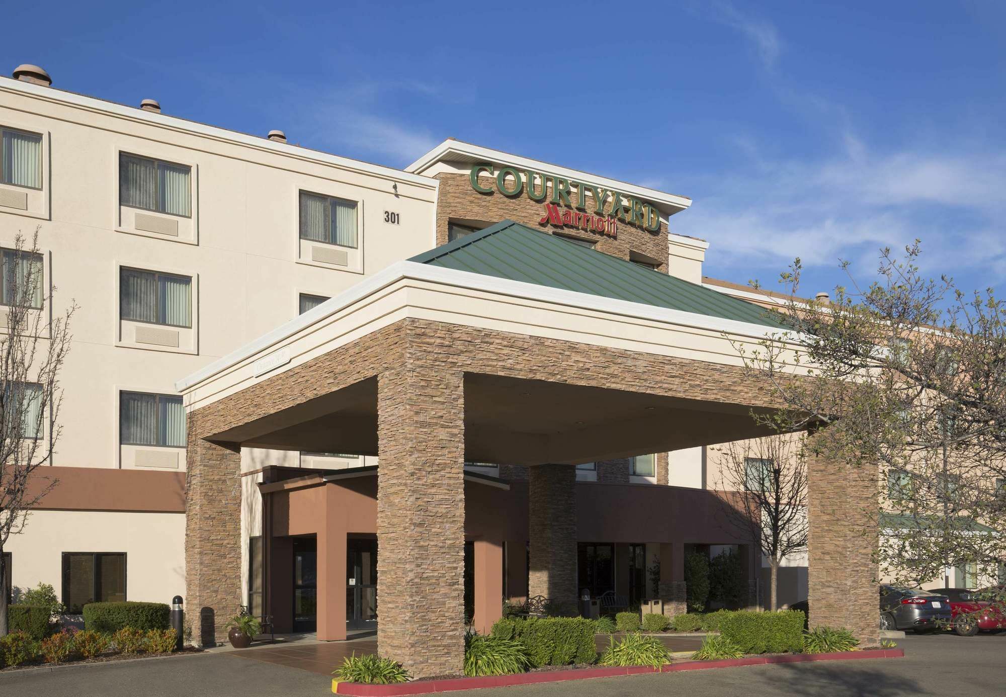 Courtyard By Marriott Roseville Galleria Mall/Creekside Ridge Drive Екстер'єр фото